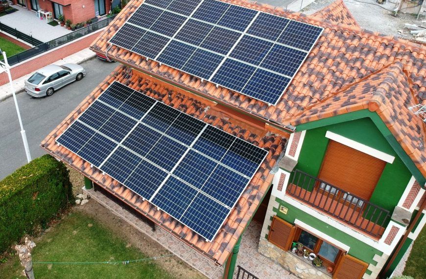 Isla Solar firma un acuerdo con Repsol para incorporar al sistema Solar Zero las baterías virtuales