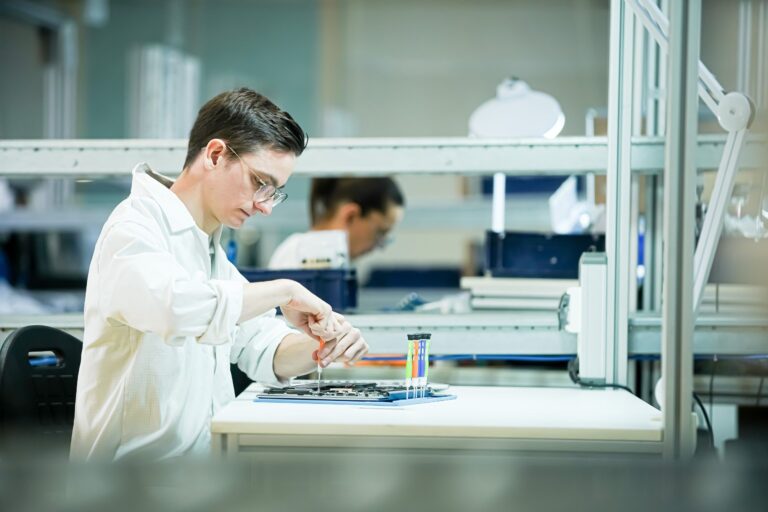 Innovación sostenible: los móviles reacondicionados se alzan como el futuro de la tecnología