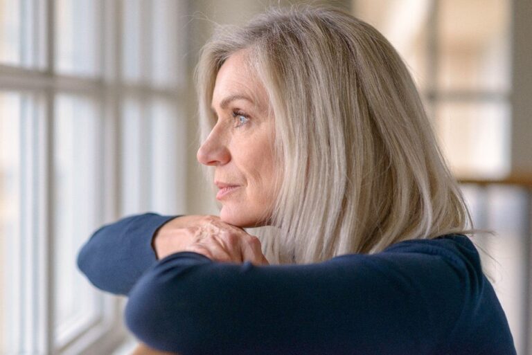 Redescubrir la belleza y enamorarse de la edad con tratamientos adaptados al paso de los años con IBSADerma