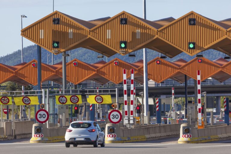 Dónde es más barato y cómodo viajar por autopista: Bip&Drive realiza una comparativa de peajes por países