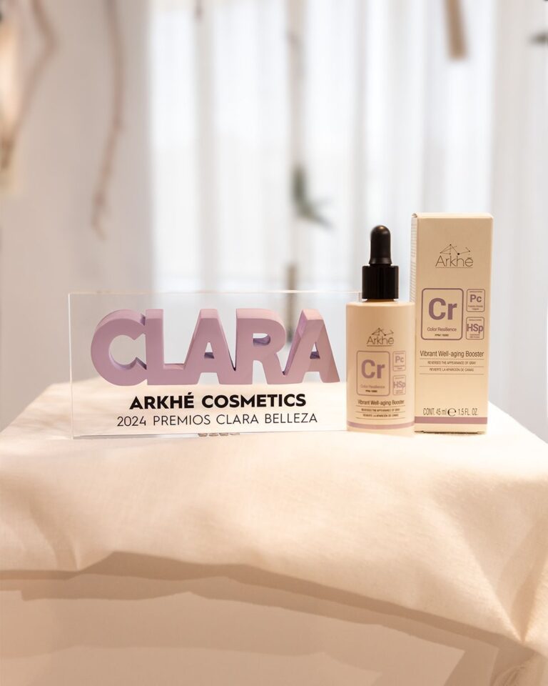 Vibrant Well-aging Booster de Arkhé Cosmetics, galardonado en los Premios Clara como mejor producto