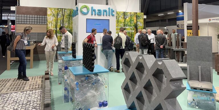 hanit® demuestra en Construmat 2025: la construcción es reciclado, resistente y sin mantenimiento