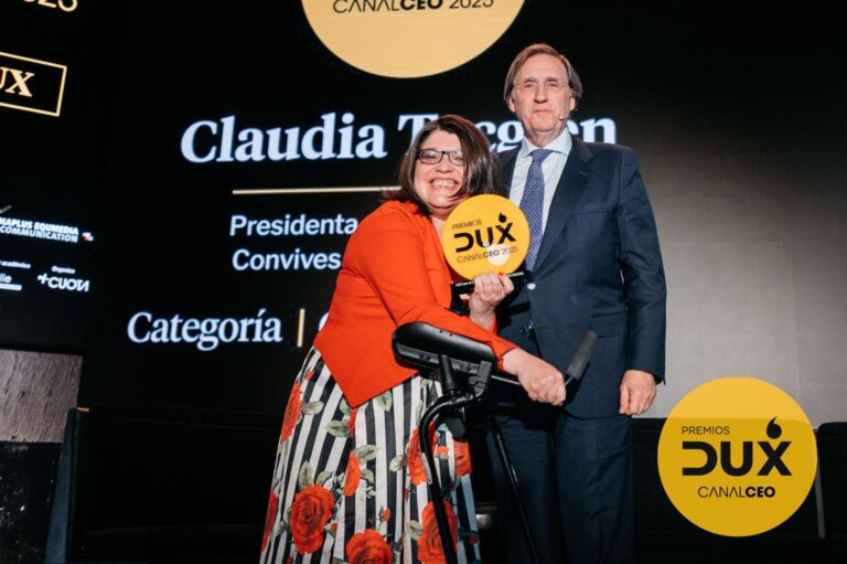 Claudia Tecglen: «Mi discapacidad ha sido mi mejor entrenadora para desarrollar mi liderazgo»