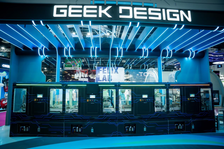 QISITECH redefine las ferias en la World Vape Show con su modelo ODM automatizado en vivo
