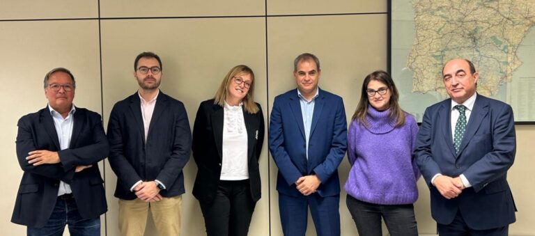 El Clúster Académico del Transporte reclama al Gobierno aprobar con urgencia la formación CAP online