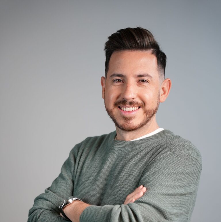 Charly Londono: la historia del coach que ha ayudado a más de 10.000 personas a hablar inglés con confianza
