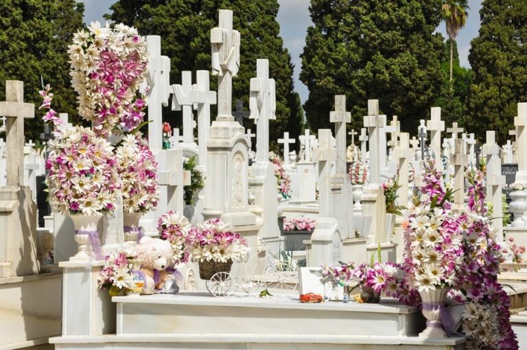 Geneanet alcanza los 7,5 millones de tumbas digitalizadas con las que preservar la memoria histórica