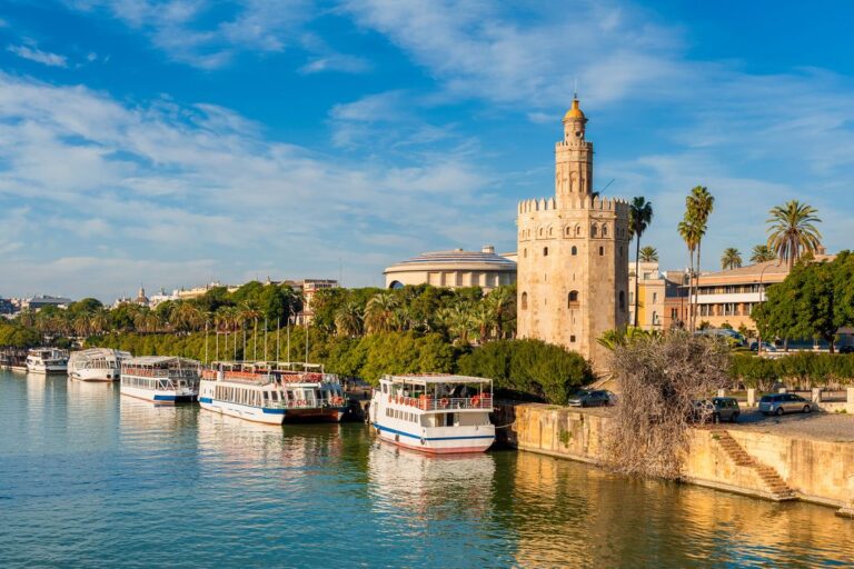 KAYAK: los españoles apuestan por los destinos nacionales en el puente de mayo