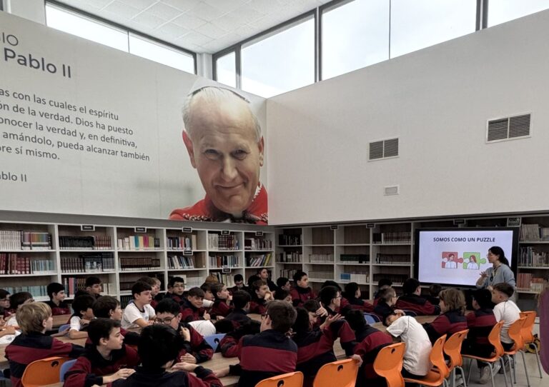 El Colegio Juan Pablo II de Parla refuerza la seguridad emocional en Primaria y Secundaria