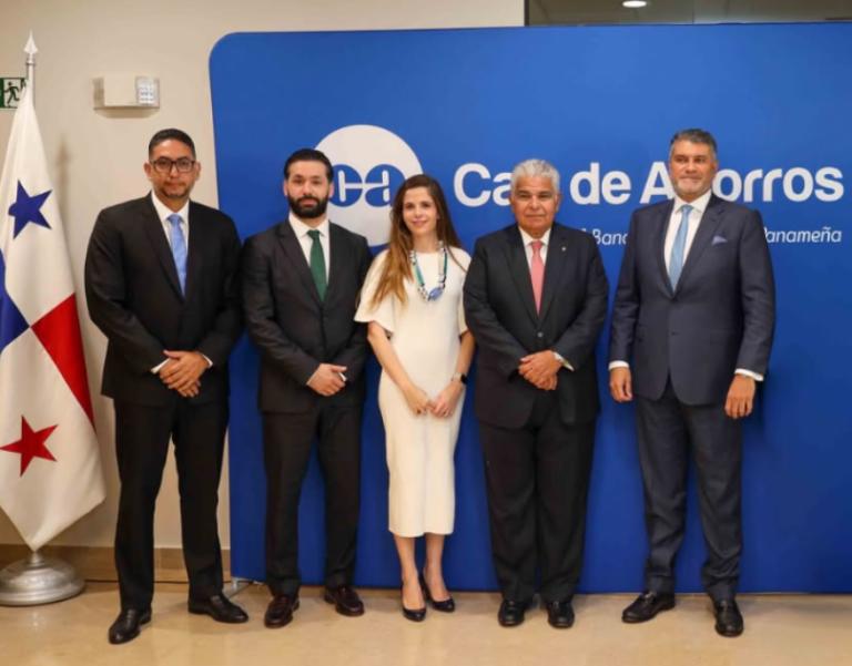 Andrés Farrugia presenta programa financiero de Caja de Ahorros y BBVA para obras en Panamá