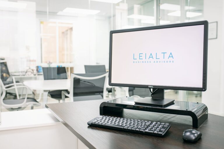 El 76% de las empresas reconoce que la carga administrativa les resta tiempo para crecer