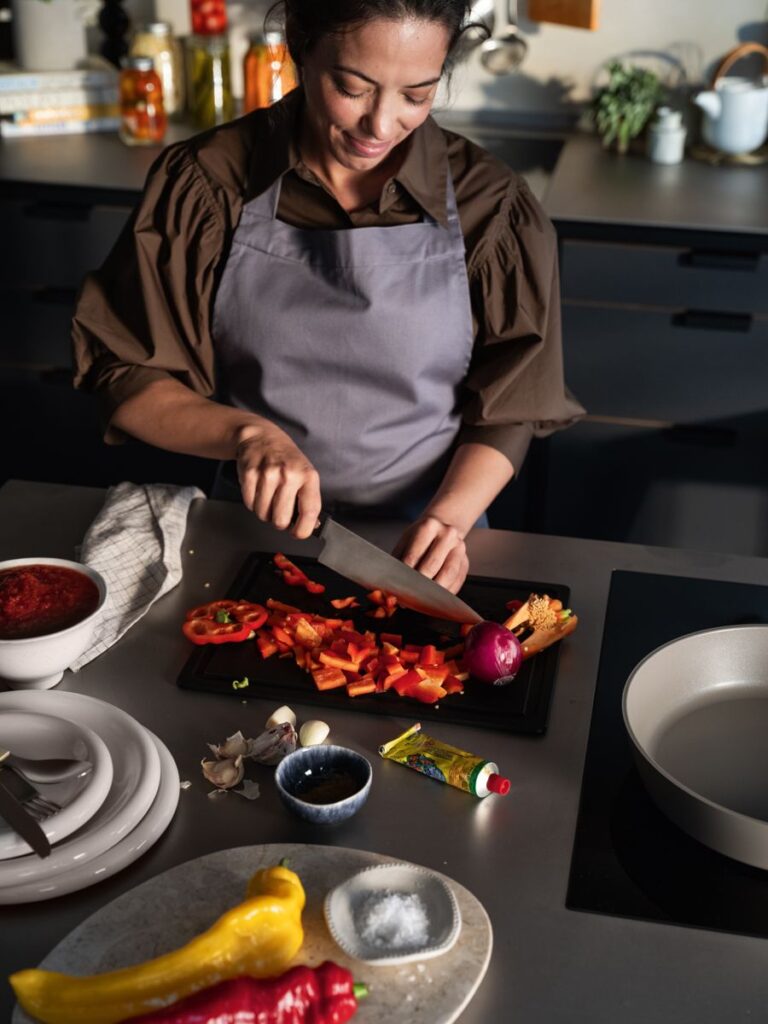 Cómo elegir un buen cuchillo: las claves de Fissler para cortar con precisión durante más tiempo